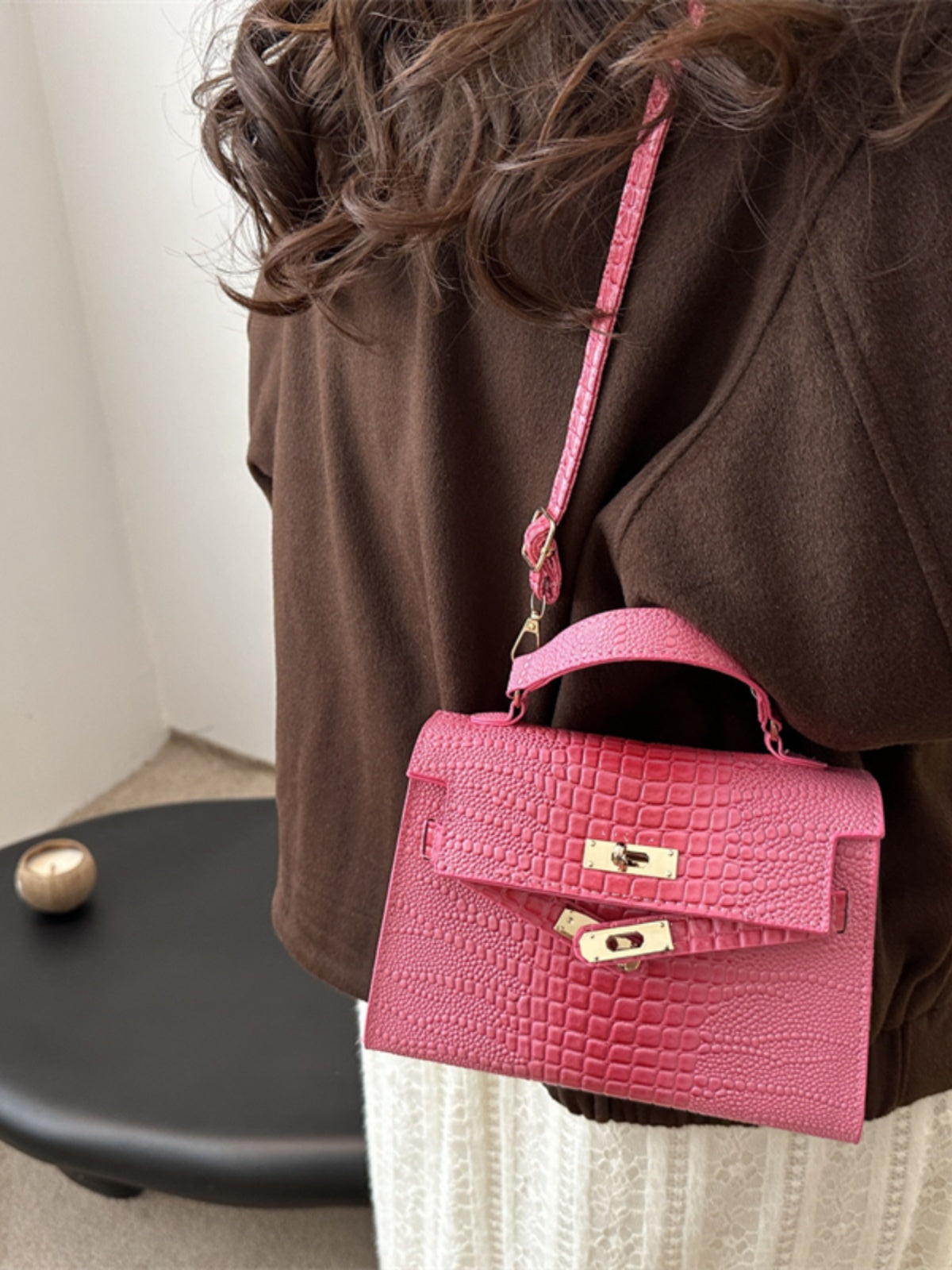 Small Fashionable Crocodile-Style Leather Handbag