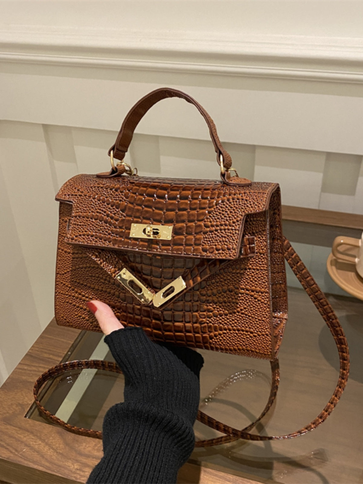 Small Fashionable Crocodile-Style Leather Handbag