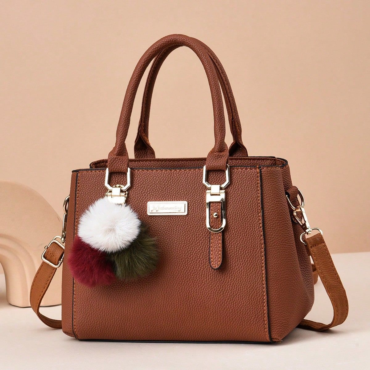 Fine Material Fashionable Small Handbag